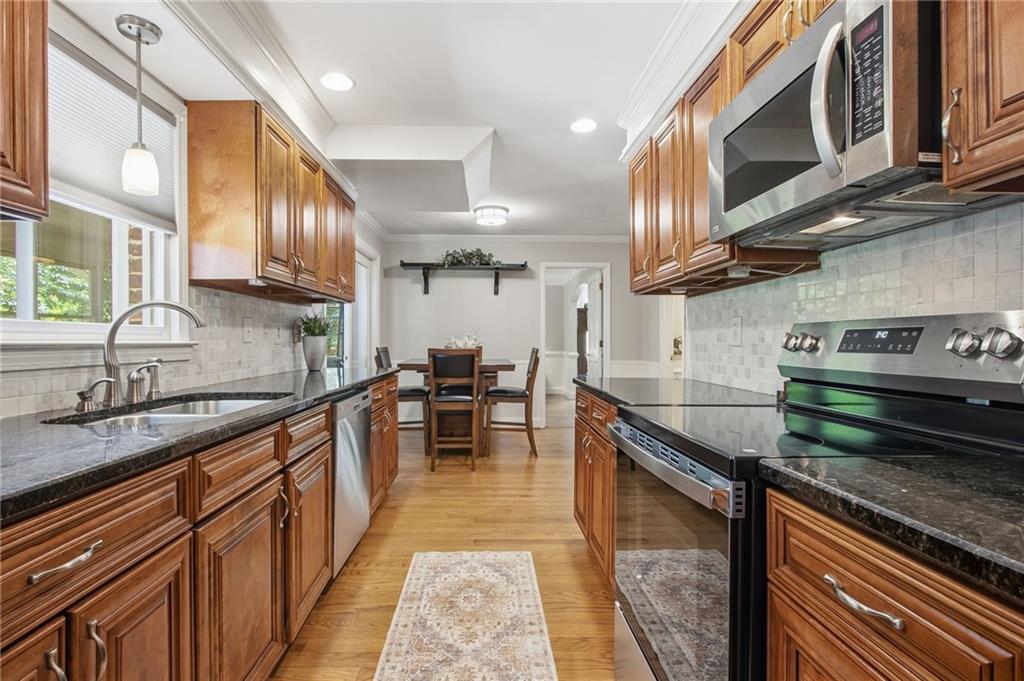 2590 Bentbrook Court Property Photo 13