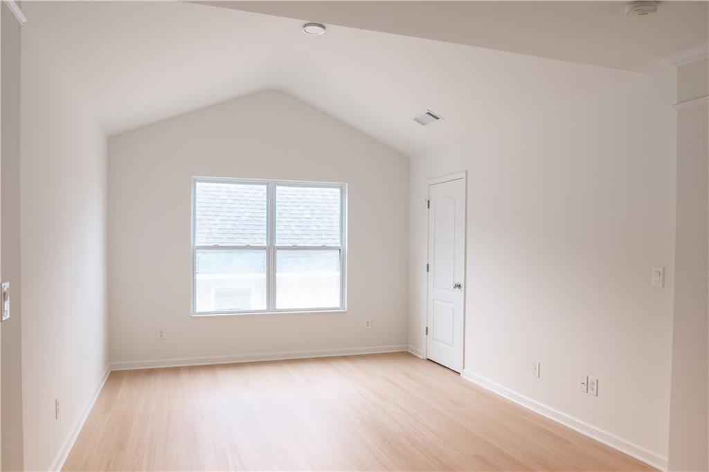 530 Simonton Crest Drive Property Photo 27
