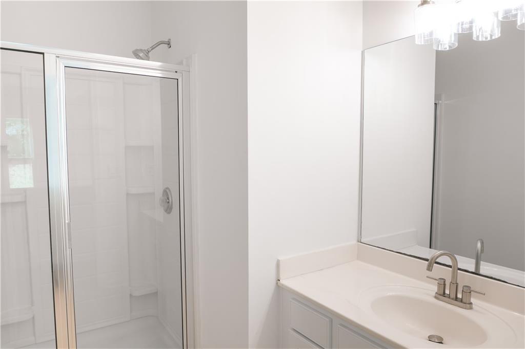 530 Simonton Crest Drive Property Photo 28