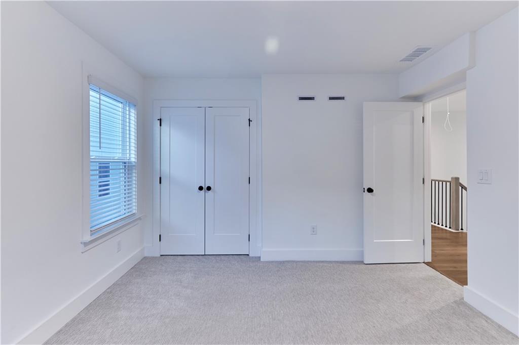 648 Avondale Park Circle Property Photo 31