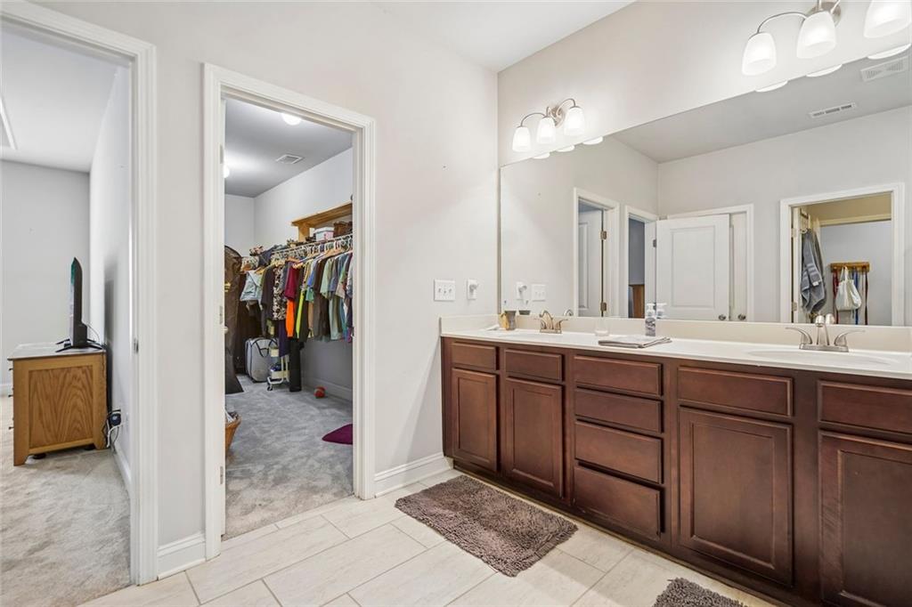 4601 Sweetwater Drive Property Photo 16