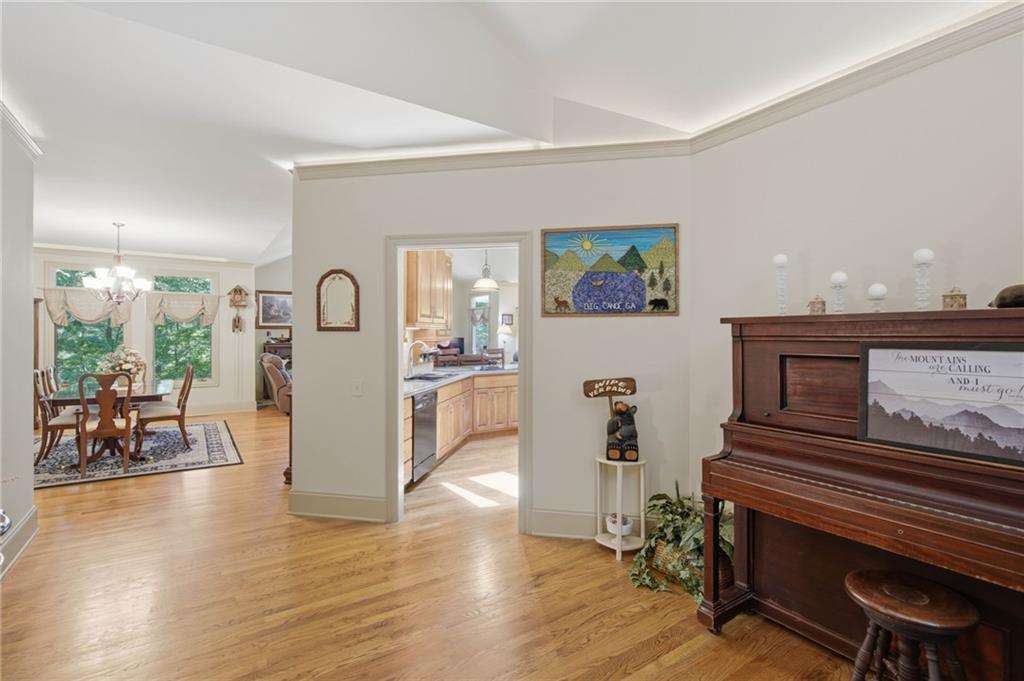 532 Cherokee Trail Property Photo 8