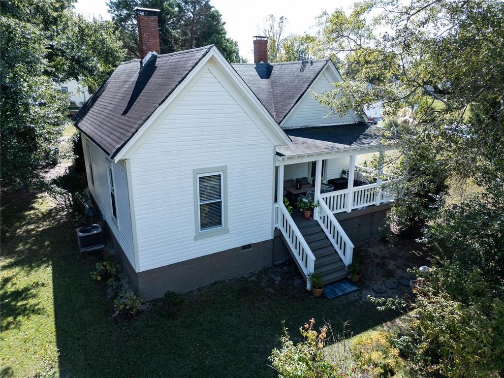 2 N Broad Street N Property Photo 1