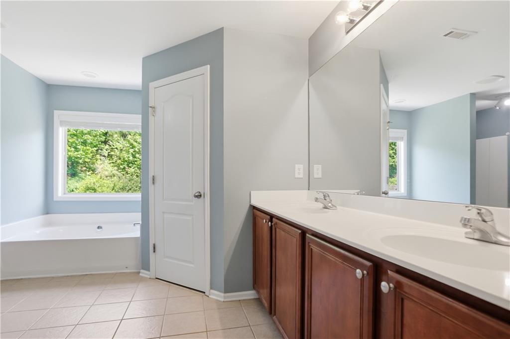 9518 Rushmore Circle Property Photo 27