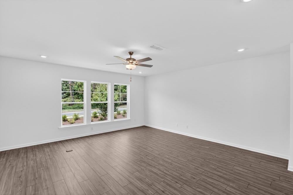 102 Epperly Way Property Photo 4