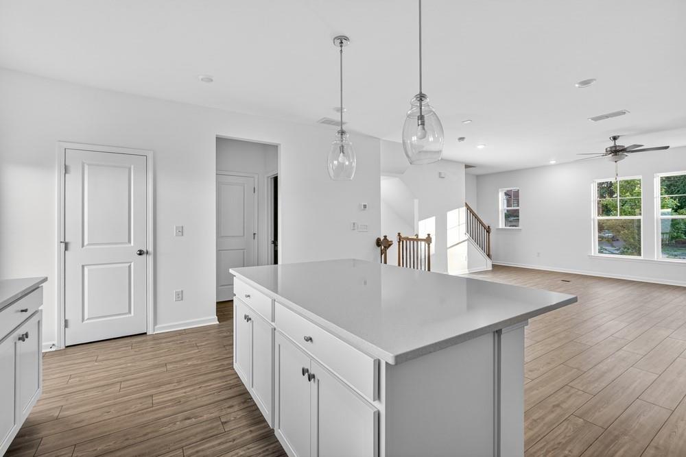 100 Epperly Way Property Photo 8