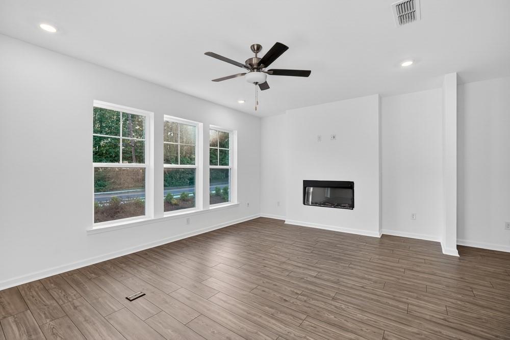 100 Epperly Way Property Photo 9