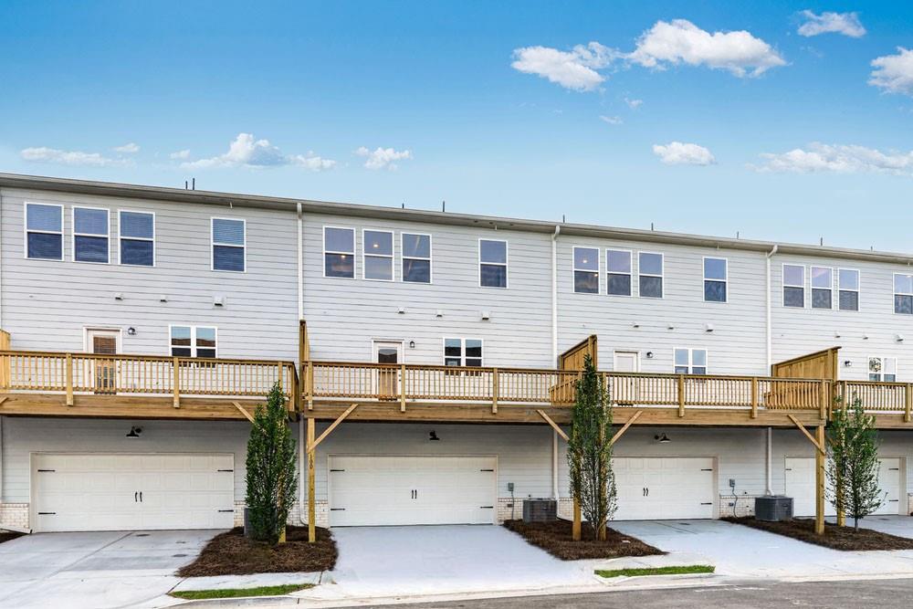 100 Epperly Way Property Photo 34