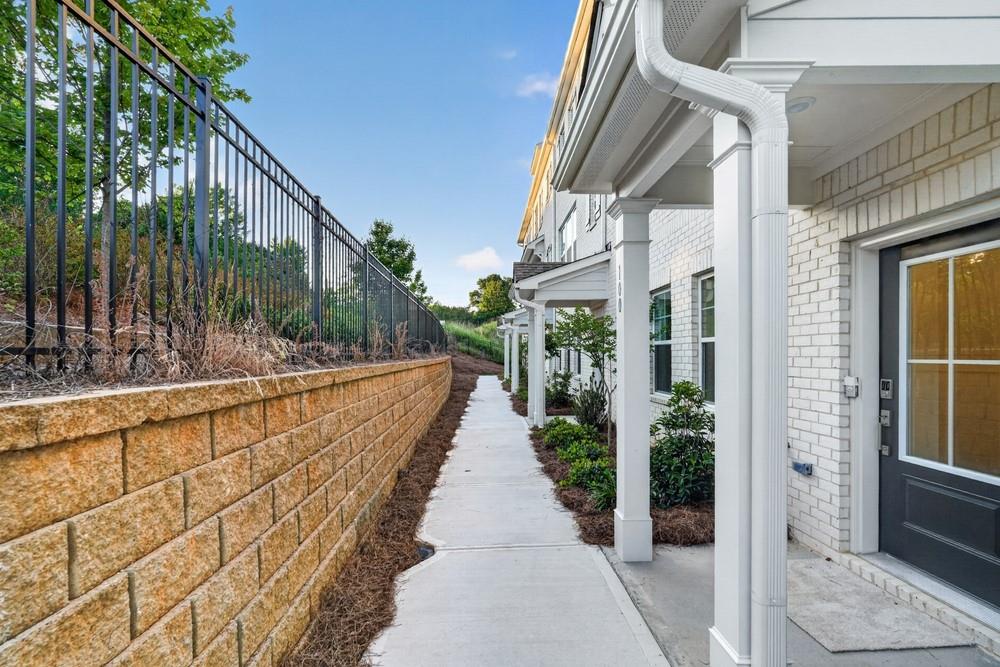 100 Epperly Way Property Photo 36