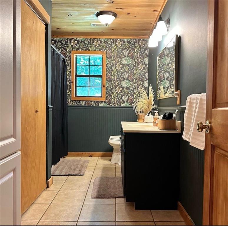 1704 Newport Drive Property Photo 8