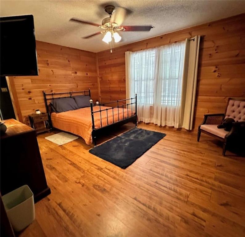 1704 Newport Drive Property Photo 9