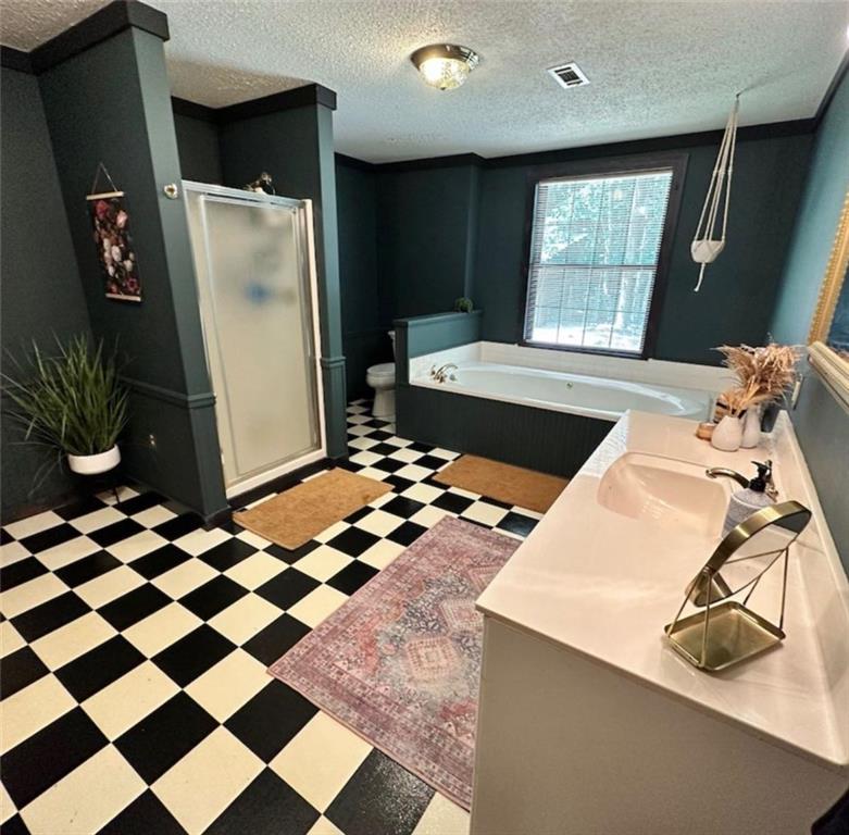 1704 Newport Drive Property Photo 11