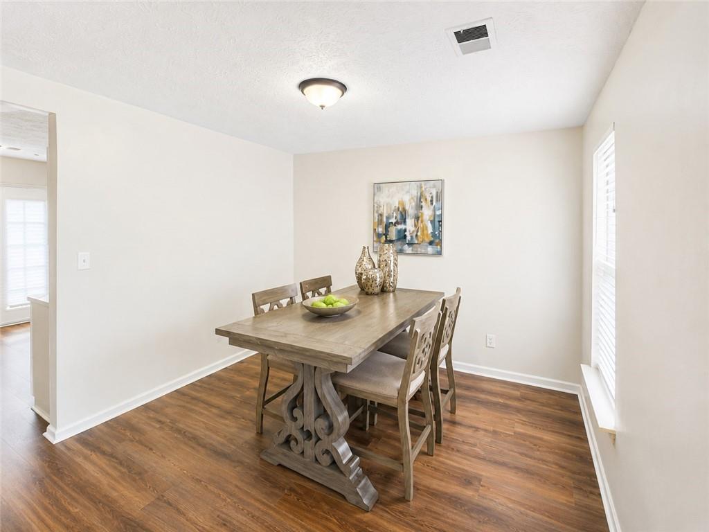6979 Ling Lane Property Photo 5