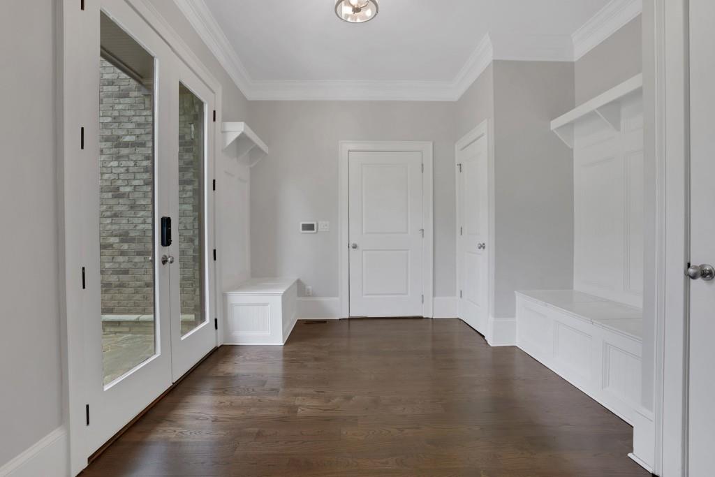 3834 Chamblee Dunwoody Road Property Photo 8
