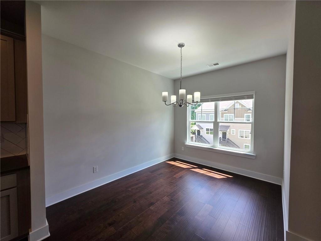 3779 Oxford Circle Property Photo 5