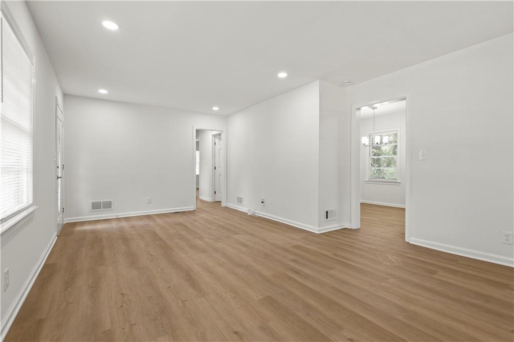 1673 Flintwood Drive Se Property Photo 29