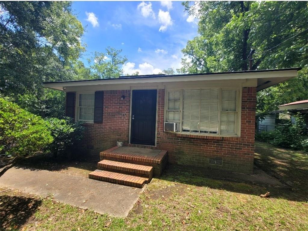 1106 E Society Avenue Property Photo 1