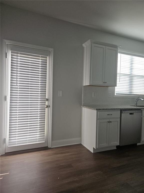 1574 Gin Blossom Circle Property Photo 8