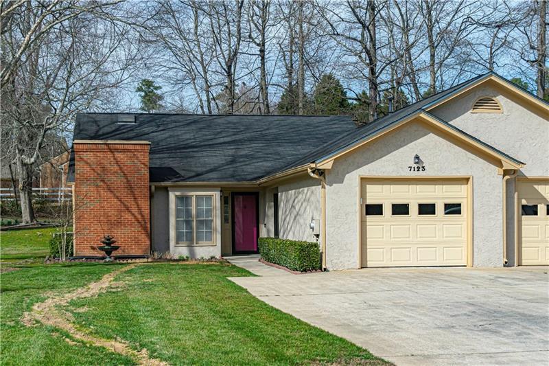 7123 Forest Lane Property Photo 1