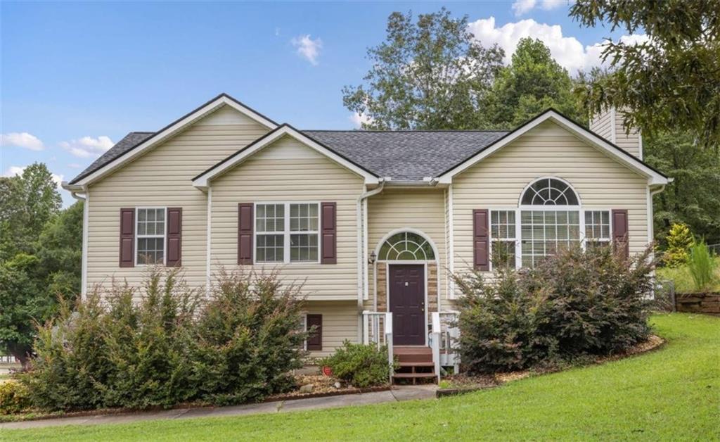 227 Diamond Court Property Photo 1