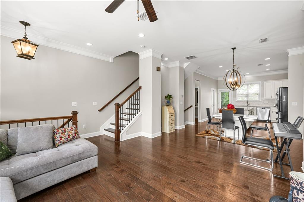 4405 Donahue Avenue Property Photo 13