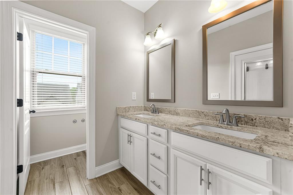 4405 Donahue Avenue Property Photo 32