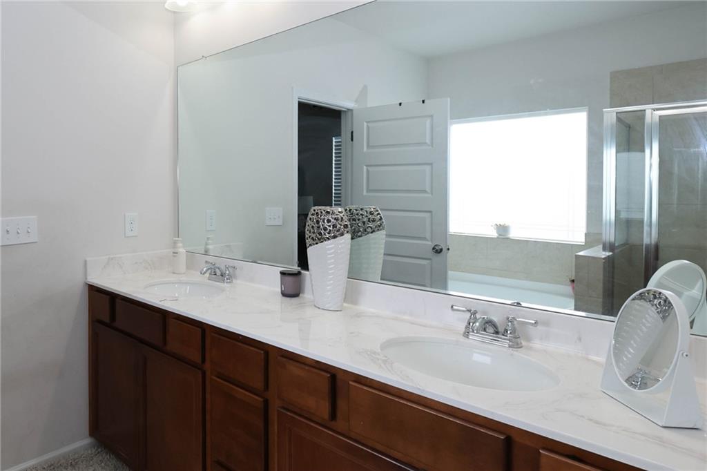 1229 Lyndhurst Lane Property Photo 22