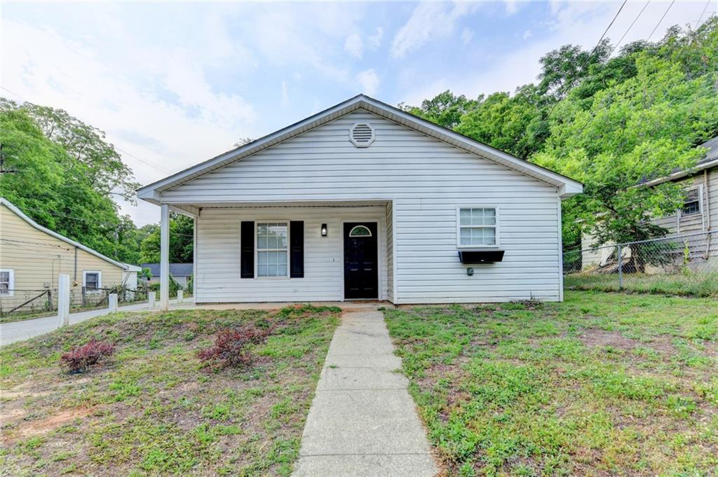 801 Davis Street Property Photo 1
