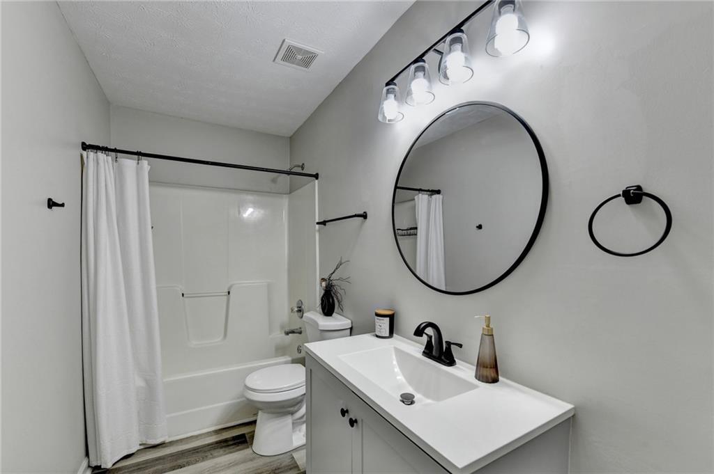 801 Davis Street Property Photo 31