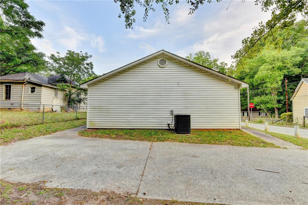801 Davis Street Property Photo 32