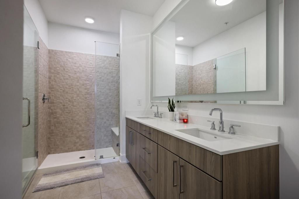 775 Juniper Street Ne Unit 602 Property Photo 18