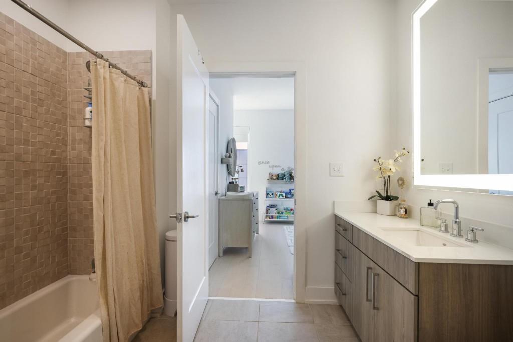 775 Juniper Street Ne Unit 602 Property Photo 21