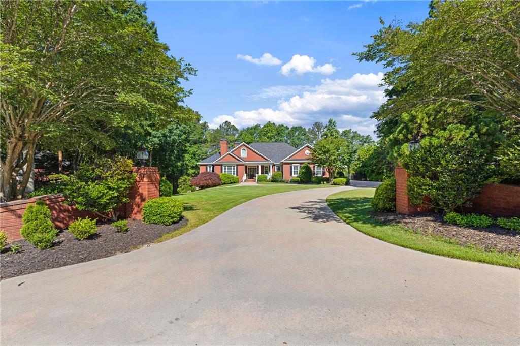 5222 Legends Drive