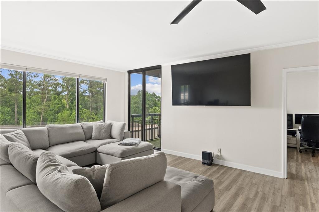 3481 Lakeside Drive Ne Unit 1201 Property Photo 4