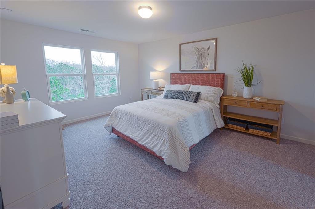 196 Kinsale Drive Property Photo 14