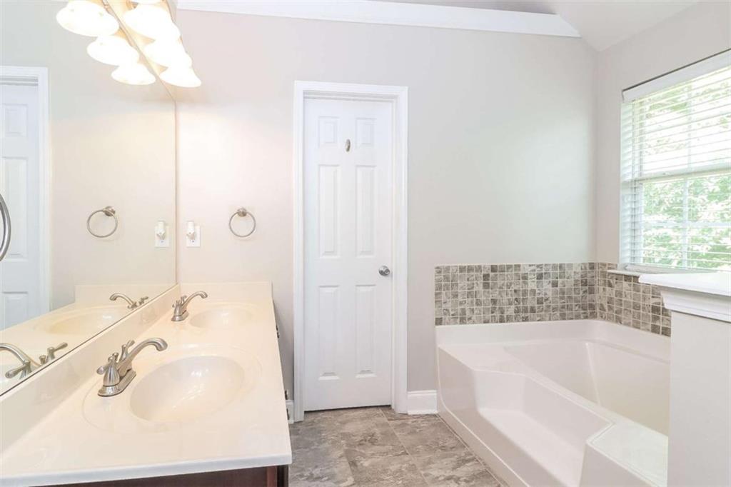 172 Fred Bishop Drive Property Photo 17
