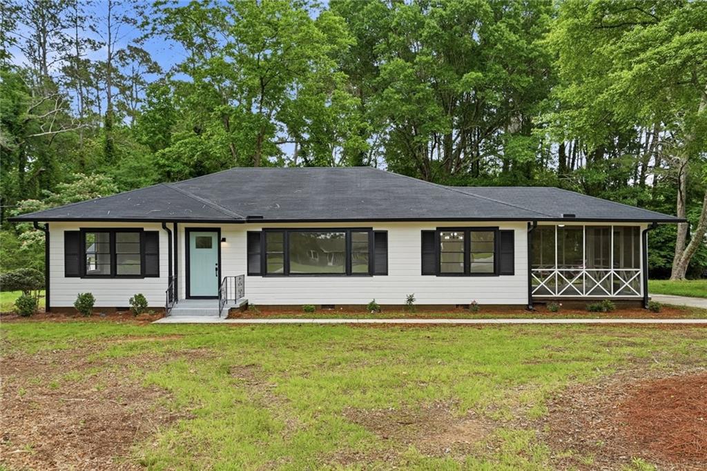 404 Highway 155 N Property Photo 1