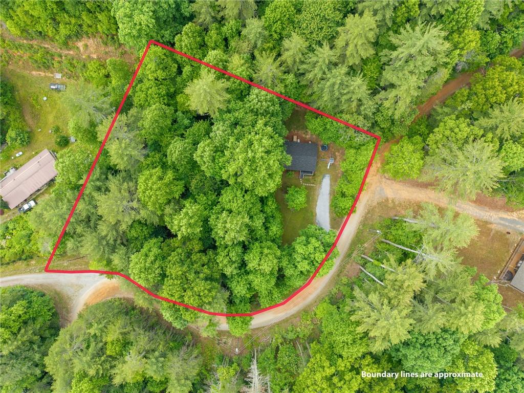 407 Westwind Circle Property Photo 2