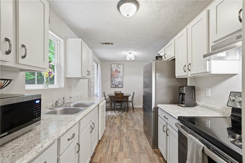 407 Westwind Circle Property Photo 15