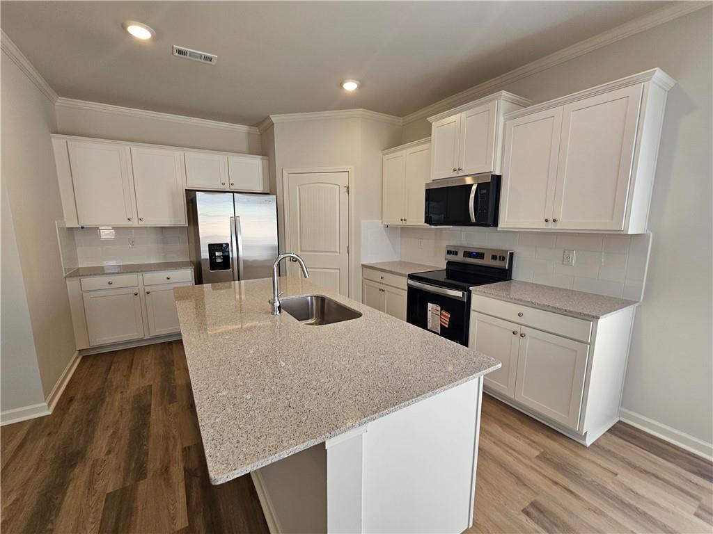 27 Berryville Drive Property Photo 5