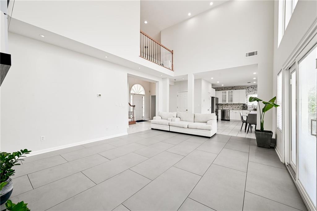 3219 Lindas Circle Se Property Photo 19