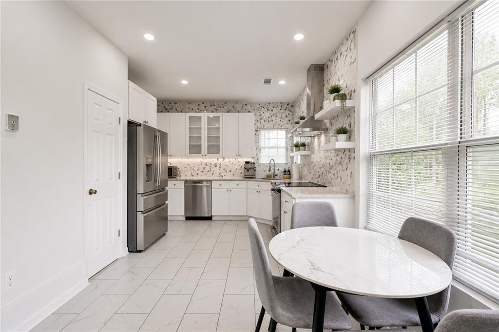 3219 Lindas Circle Se Property Photo 21