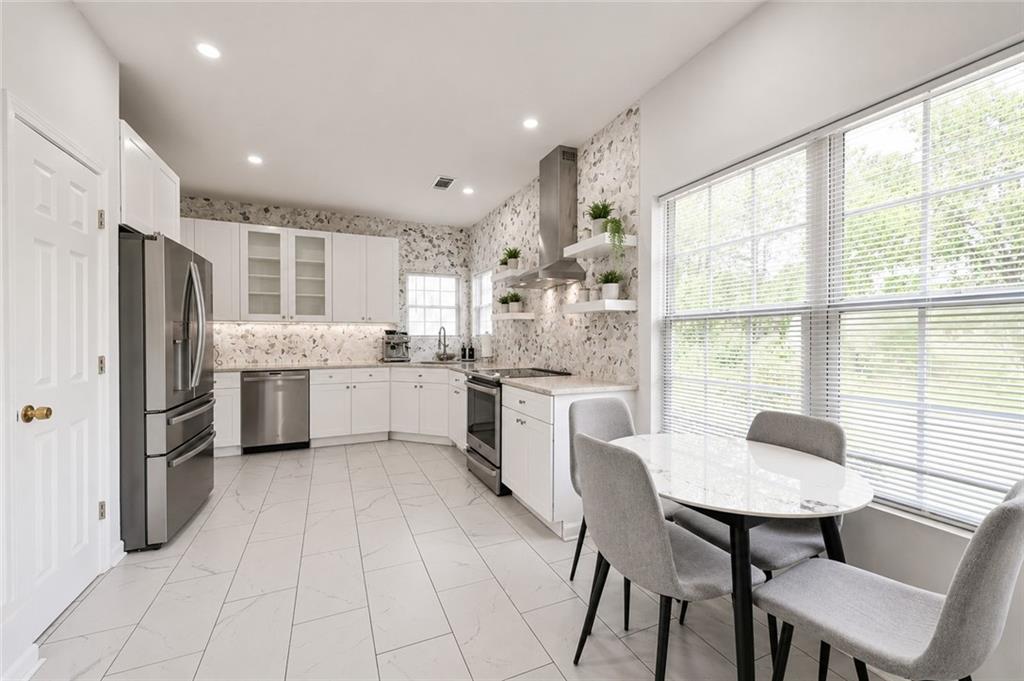 3219 Lindas Circle Se Property Photo 22