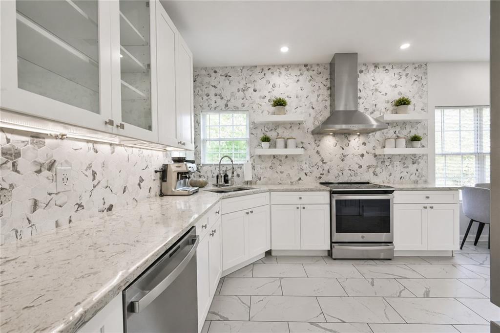 3219 Lindas Circle Se Property Photo 23