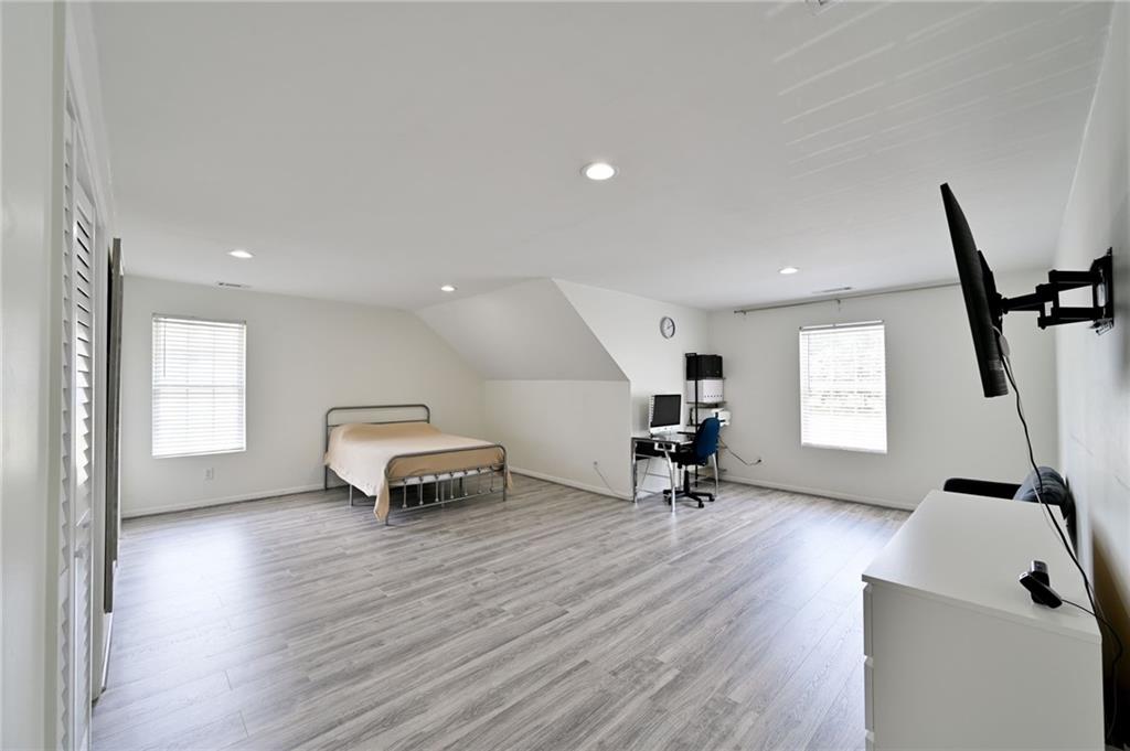 3219 Lindas Circle Se Property Photo 35