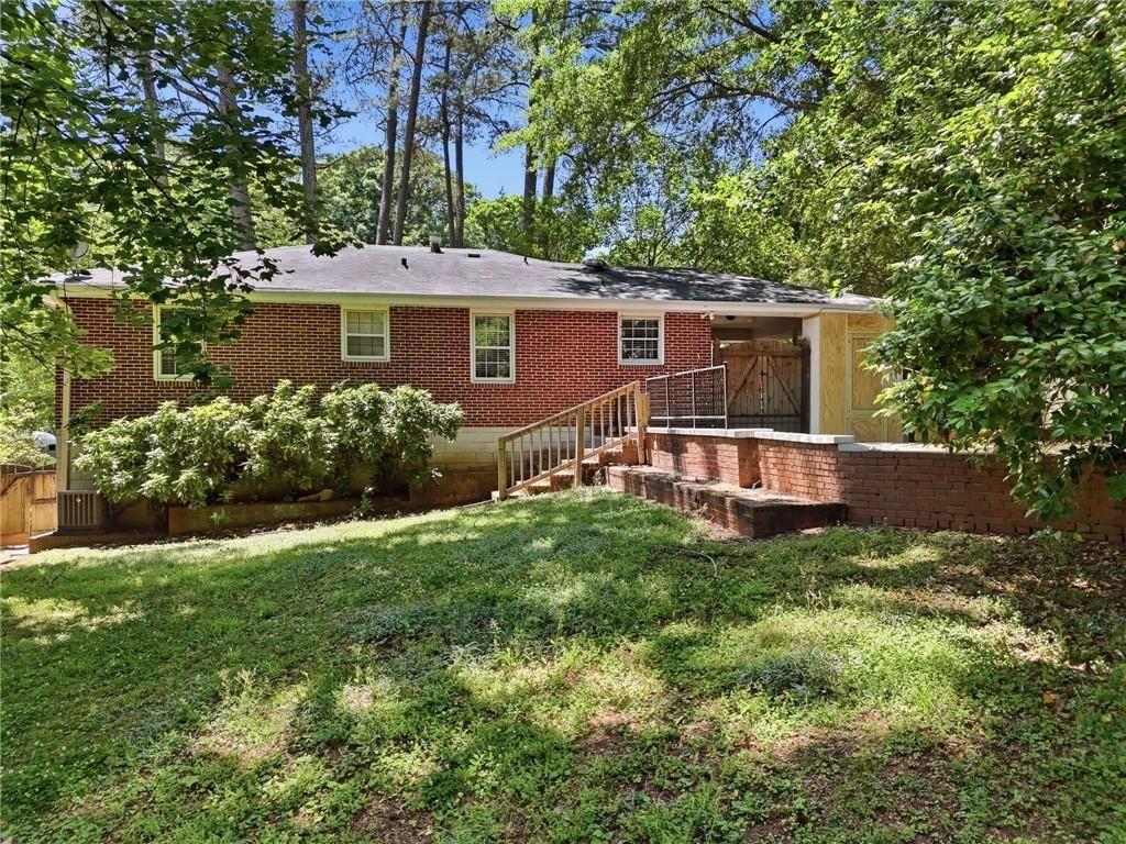 1111 N Valley Drive Property Photo 6