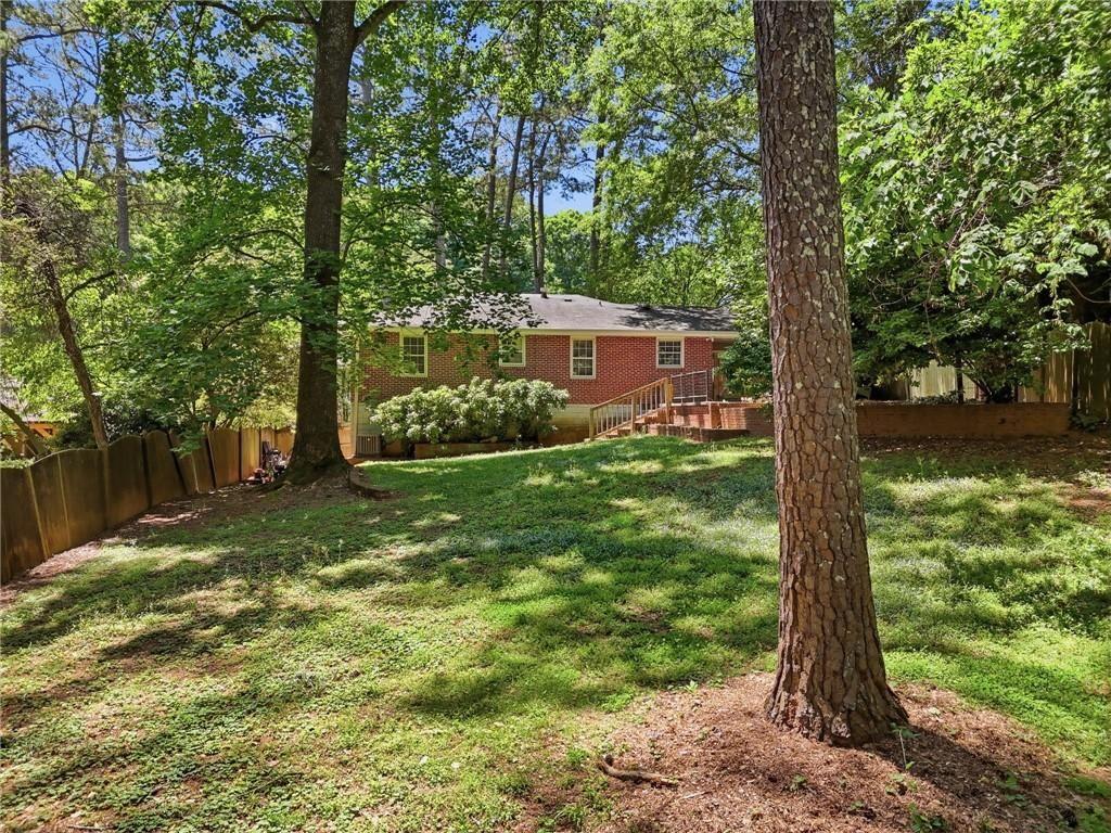 1111 N Valley Drive Property Photo 7