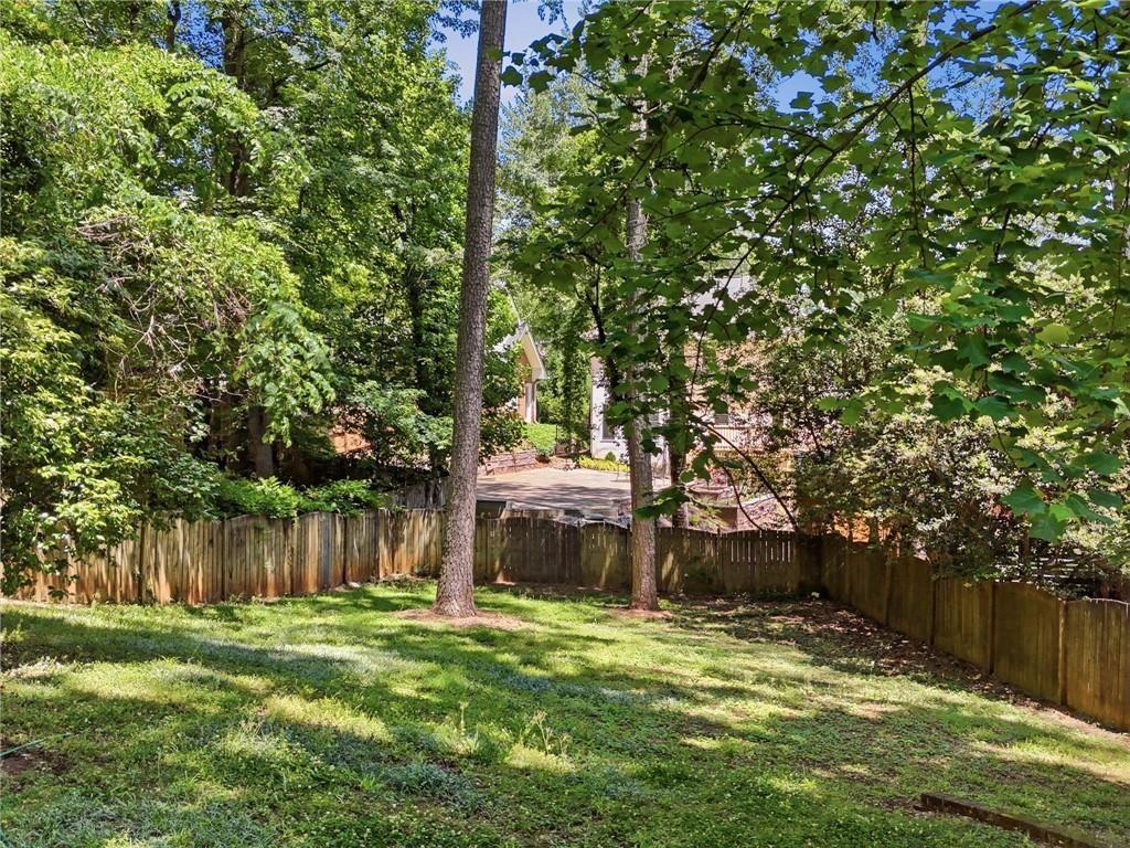 1111 N Valley Drive Property Photo 9
