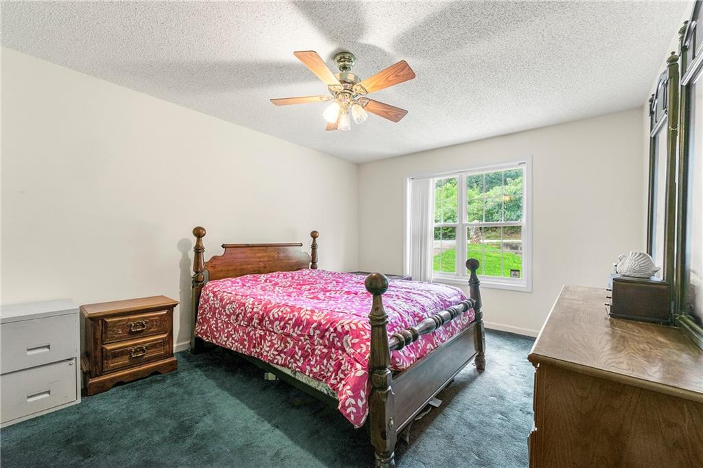 1480 E Broad Street Property Photo 10
