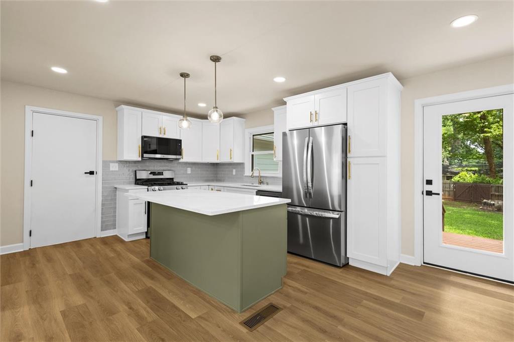 2794 Long Way Property Photo 10